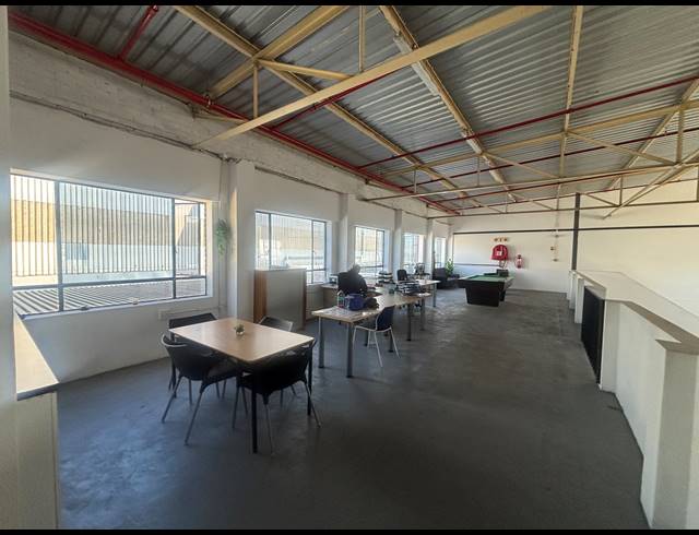 235M² WAREHOUSE TO LET IN BLACKHEATH INDUSTRIAL